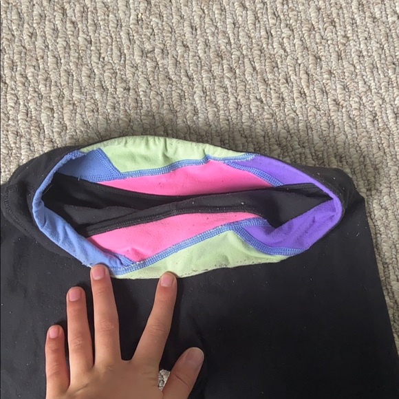 Ivivva by Lululemon capris Size 8 - Picture 2 of 3